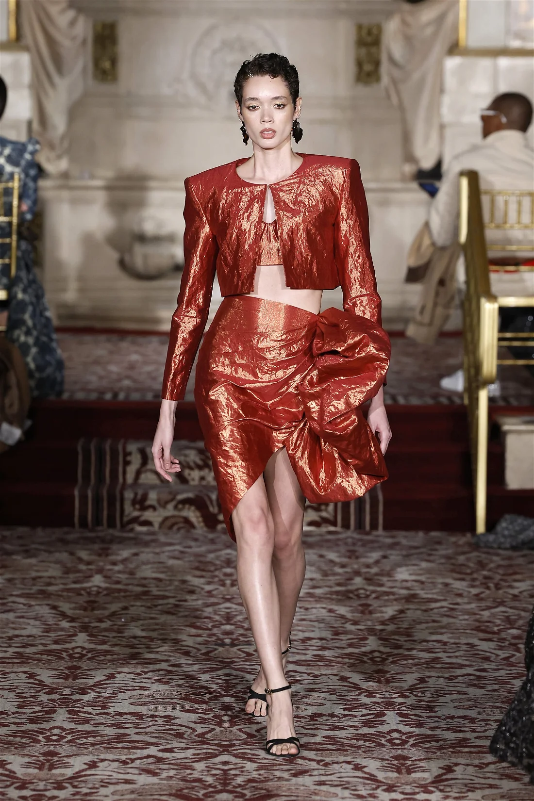 Christian Siriano &mu;&epsilon; &nu;έ&alpha; &sigma;&upsilon;&lambda;&lambda;&omicron;&gamma;ή