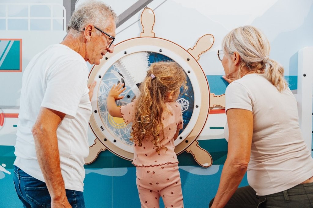 Διακοπές με παππούδες και γιαγιάδες Linea Mare