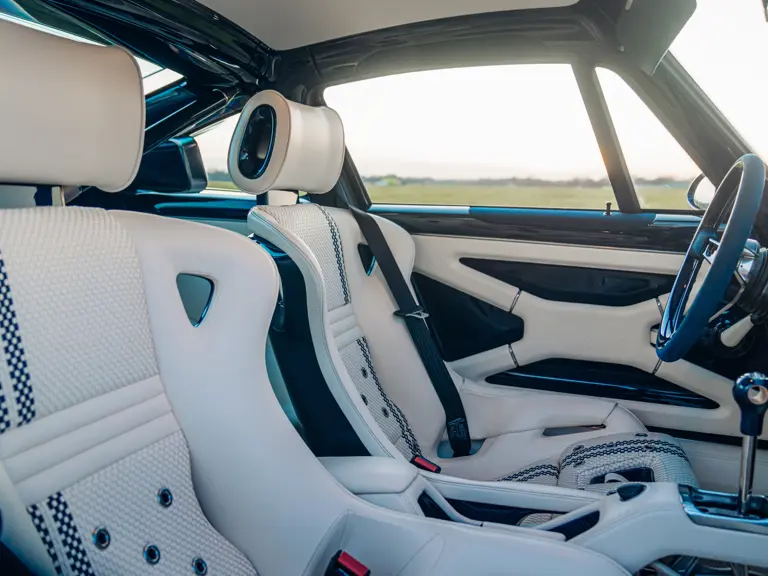 &Epsilon;&xi;&alpha;&iota;&rho;&epsilon;&tau;&iota;&kappa;ή Porsche10