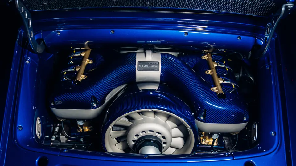 &Epsilon;&xi;&alpha;&iota;&rho;&epsilon;&tau;&iota;&kappa;ή Porsche5