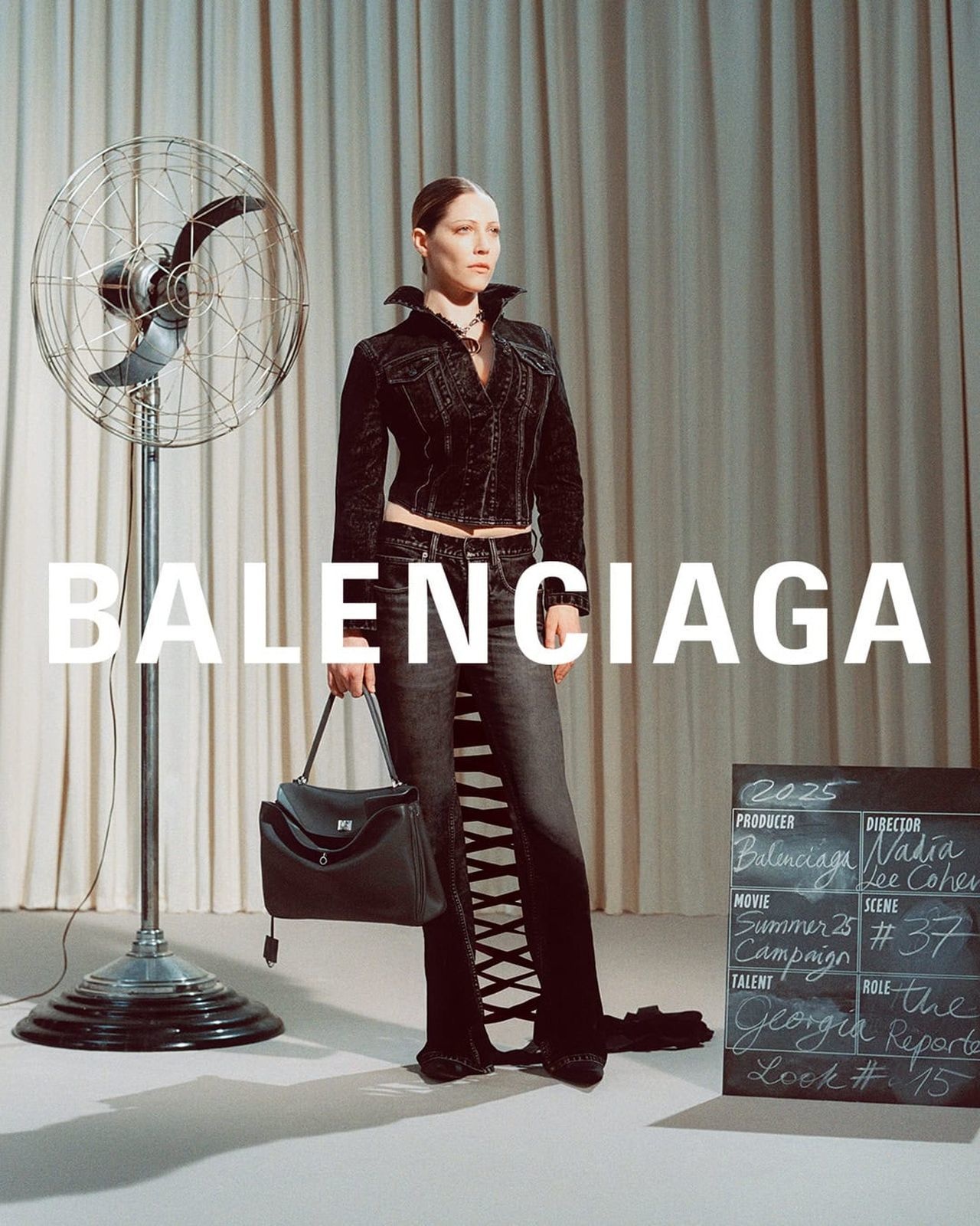 &Kappa;&alpha;&lambda;&omicron;&kappa;&alpha;&iota;&rho;&iota;&nu;ή &kappa;&alpha;&mu;&pi;ά&nu;&iota;&alpha; &tau;&eta;&sigmaf; Balenciaga1