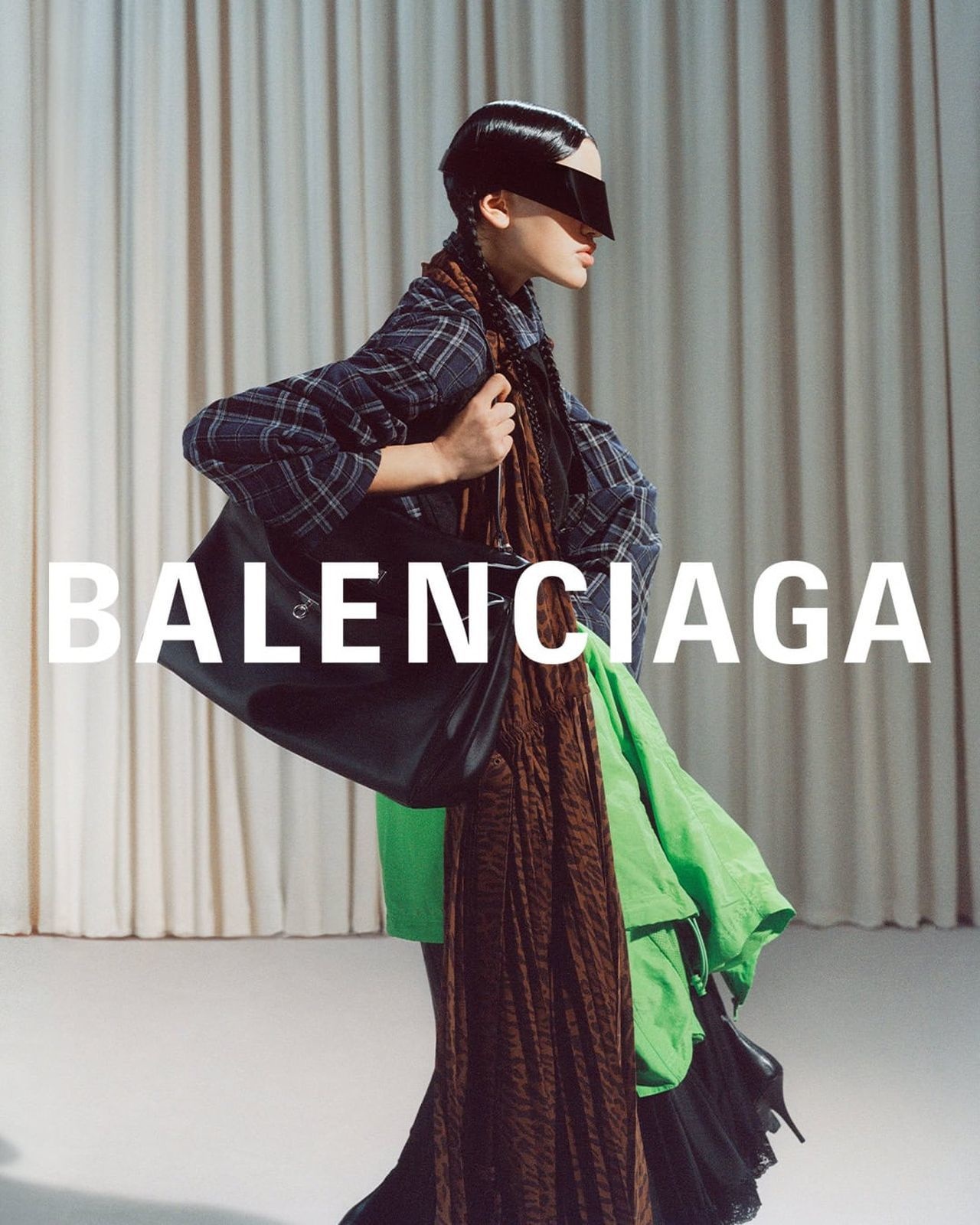 &Kappa;&alpha;&lambda;&omicron;&kappa;&alpha;&iota;&rho;&iota;&nu;ή &kappa;&alpha;&mu;&pi;ά&nu;&iota;&alpha; &tau;&eta;&sigmaf; Balenciaga6