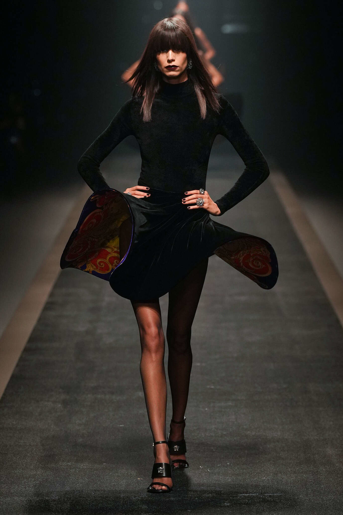 &Tau;&epsilon;&lambda;&epsilon;&upsilon;&tau;&alpha;ί&alpha; &epsilon;&pi;ί&delta;&epsilon;&iota;&xi;&eta; Versace5