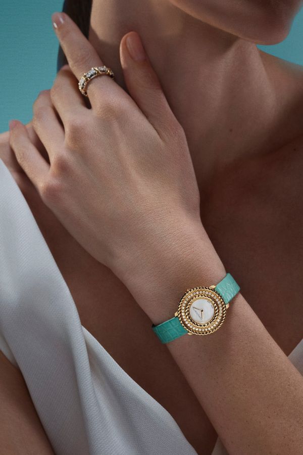 Tiffany1 &rho;&omicron;&lambda;ό&iota;