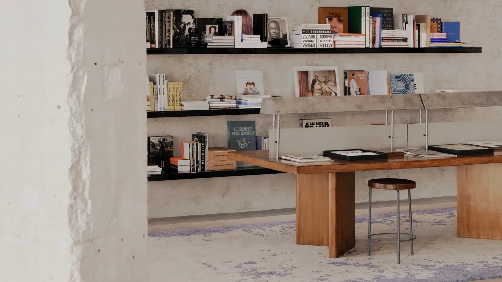 Saint Laurent Babylone &mu;&iota;&alpha; &nu;έ&alpha; &theta;έ&sigma;&eta; &sigma;&tau;&omicron; &chi;ά&rho;&tau;&eta; &tau;&omicron;&upsilon; &Pi;&alpha;&rho;&iota;&sigma;&iota;&omicron;ύ