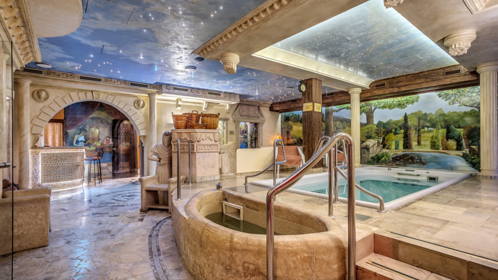 &Rho;&omega;&mu;&alpha;ϊ&kappa;ά &Lambda;&omicron;&upsilon;&tau;&rho;ά &sigma;&upsilon;&gamma;&kappa;&rho;ό&tau;&eta;&mu;&alpha; Manorhouse Poi 0190panorama