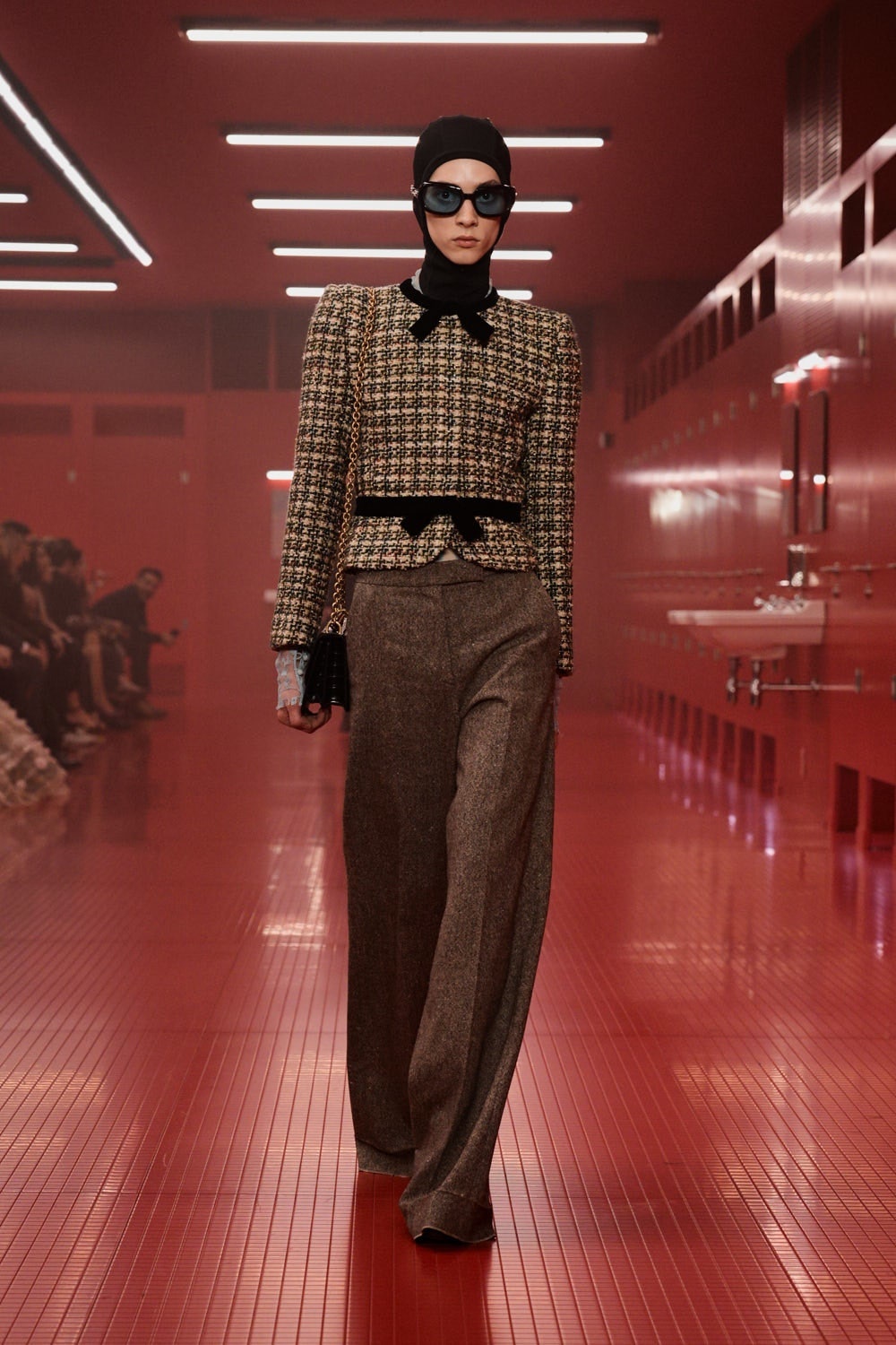 Το τελευταίο show του Valentino παίζει με την οικειότητα1