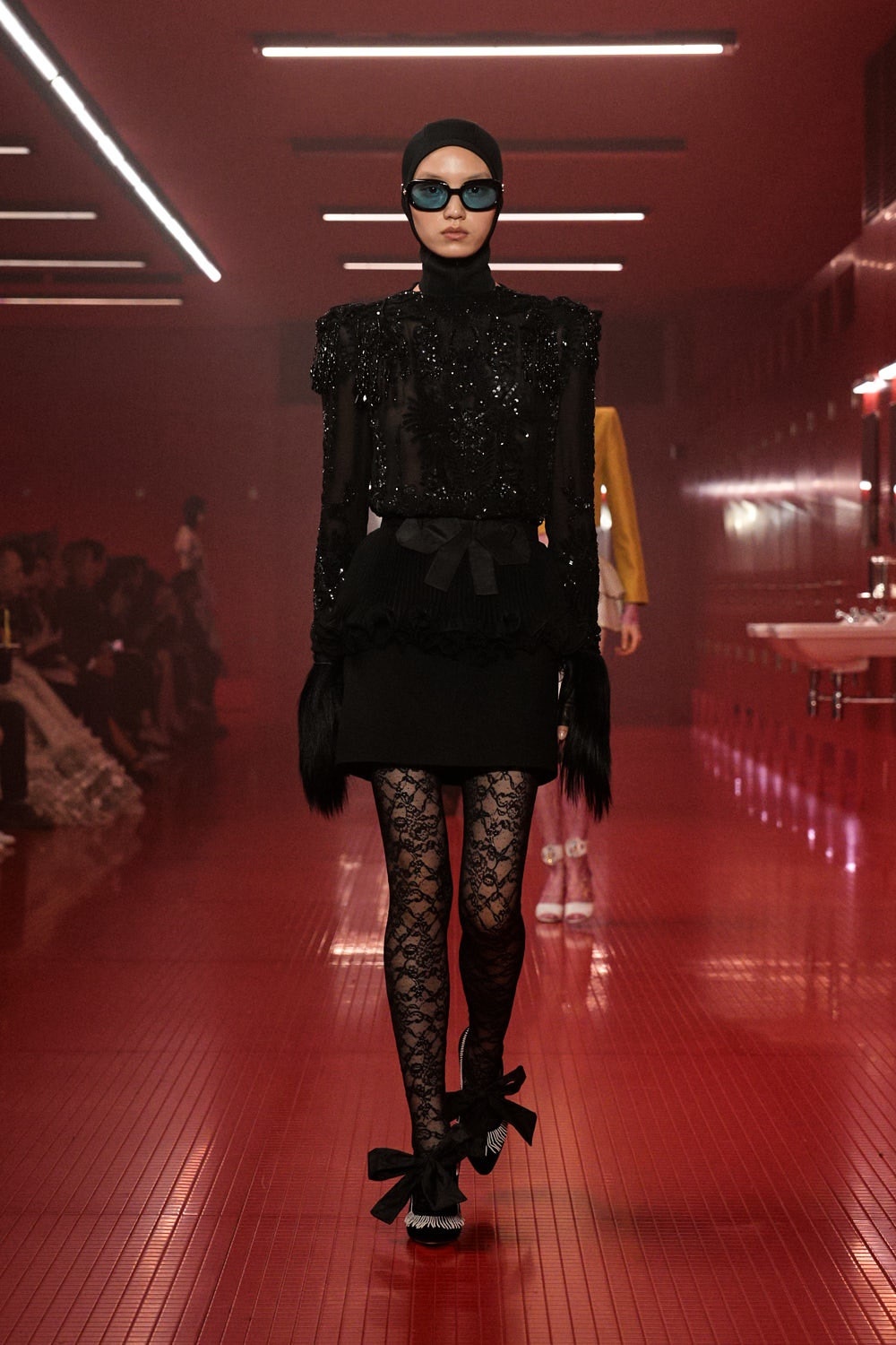 Το τελευταίο show του Valentino Παίζοντας με την οικειότητα2