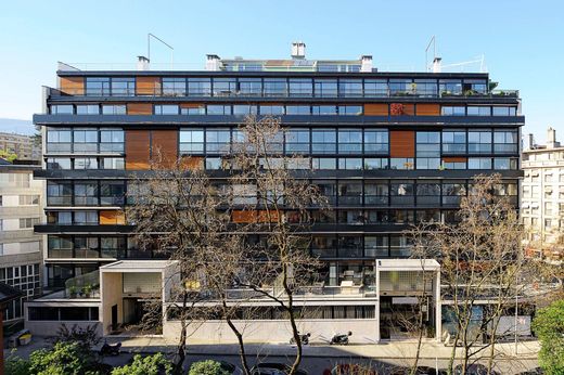 &Alpha;&kappa;ί&nu;&eta;&tau;&alpha; &sigma;&tau;&eta; &Gamma;&epsilon;&nu;&epsilon;ύ&eta;