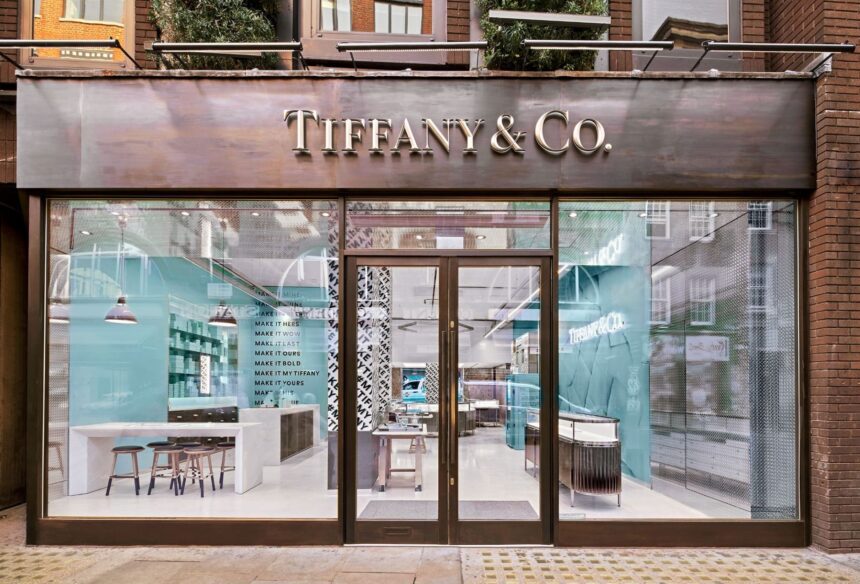 Είναι η Tiffany πιο ακριβή από την Cartier