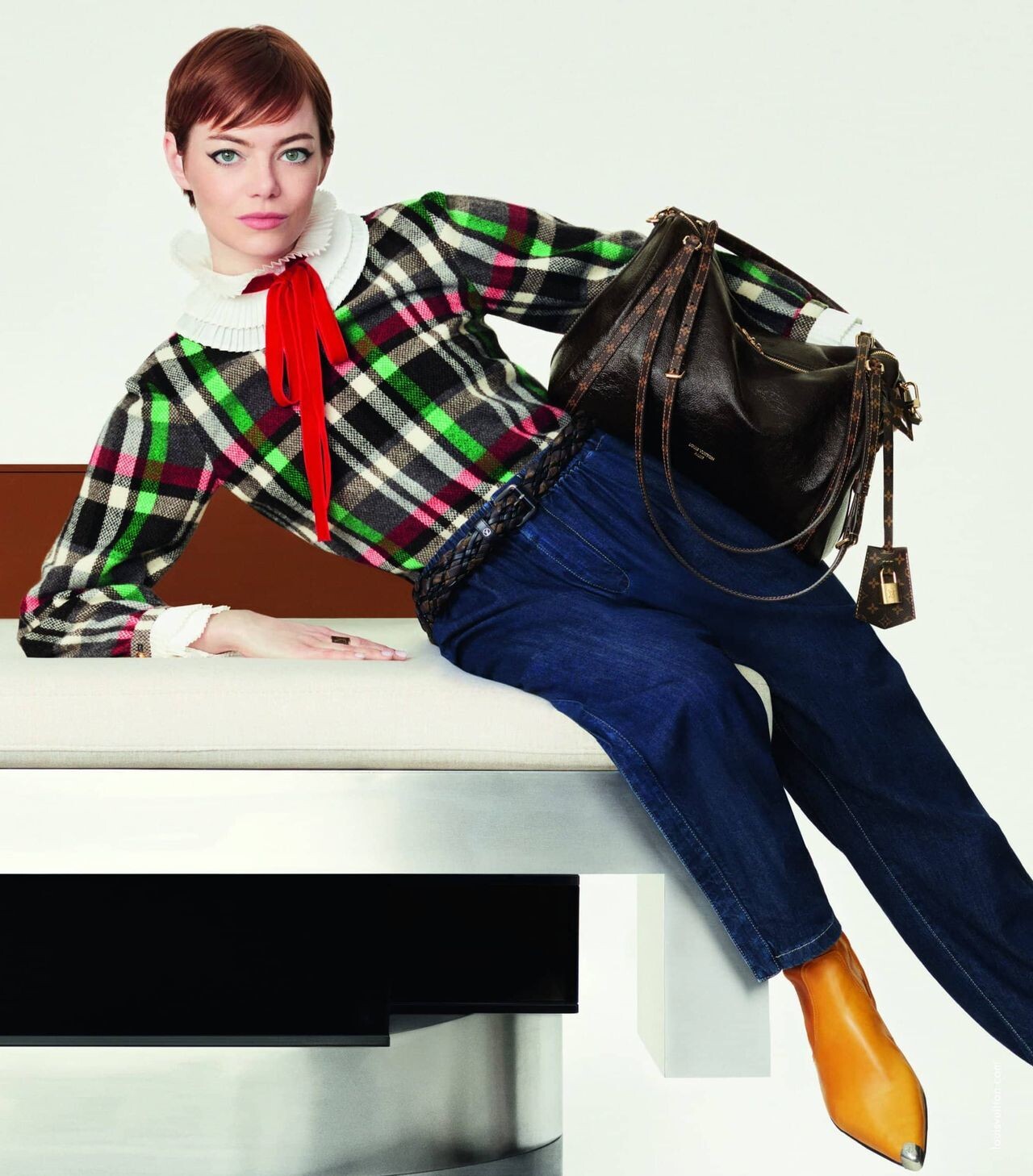 Έ&mu;&mu;&alpha; &Sigma;&tau;ό&omicron;&upsilon;&nu; &sigma;&epsilon; &phi;&omega;&tau;&omicron;&gamma;&rho;ά&phi;&iota;&sigma;&eta; Louis Vuitton4