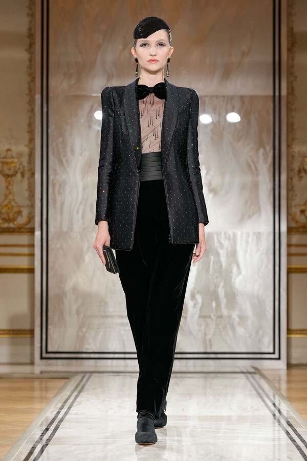 Giorgio Armani &Pi;έ&theta;&alpha;&nu;&epsilon;2