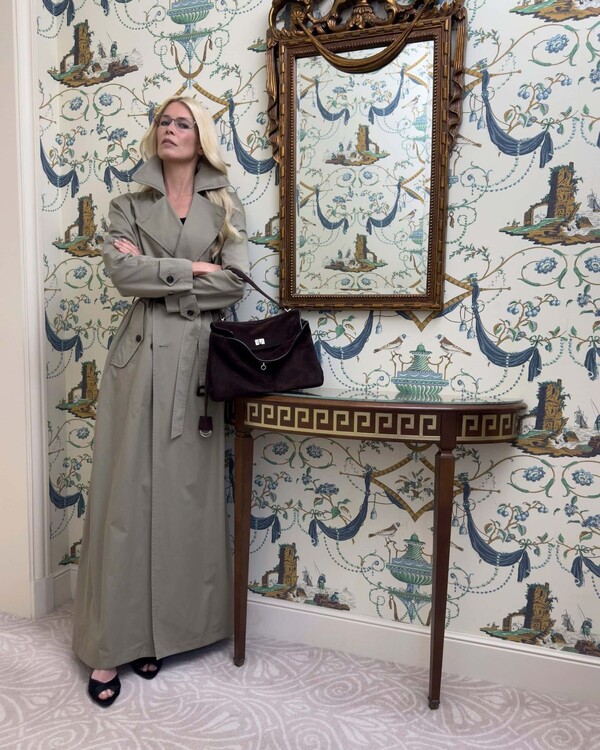 Καμπάνια Balenciaga με την Claudia Schiffer