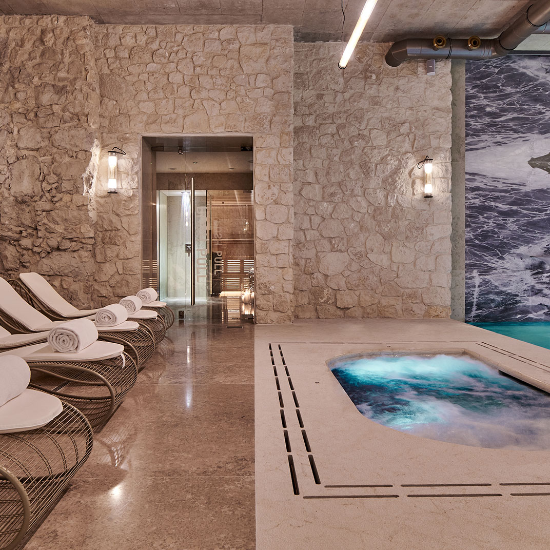 &Tau;&omicron; &xi;&epsilon;&nu;&omicron;&delta;&omicron;&chi;&epsilon;ί&omicron; &tau;&eta;&sigmaf; &Kappa;&rho;&alpha;&kappa;&omicron;&beta;ί&alpha;&sigmaf; &mu;&epsilon; &tau;&omicron; &kappa;&lambda;&epsilon;&iota;&delta;ί Michelin H15 Luxury Palace5