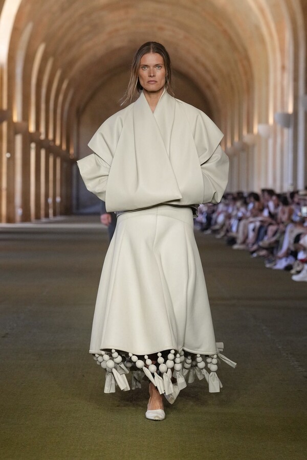 &Mu;&iota;&nu;&iota;&mu;&alpha;&lambda;&iota;&sigma;&mu;ό&sigmaf; &Sigma;&epsilon; &Upsilon;&pi;&omicron;&chi;ώ&rho;&eta;&sigma;&eta; Jacquemus1