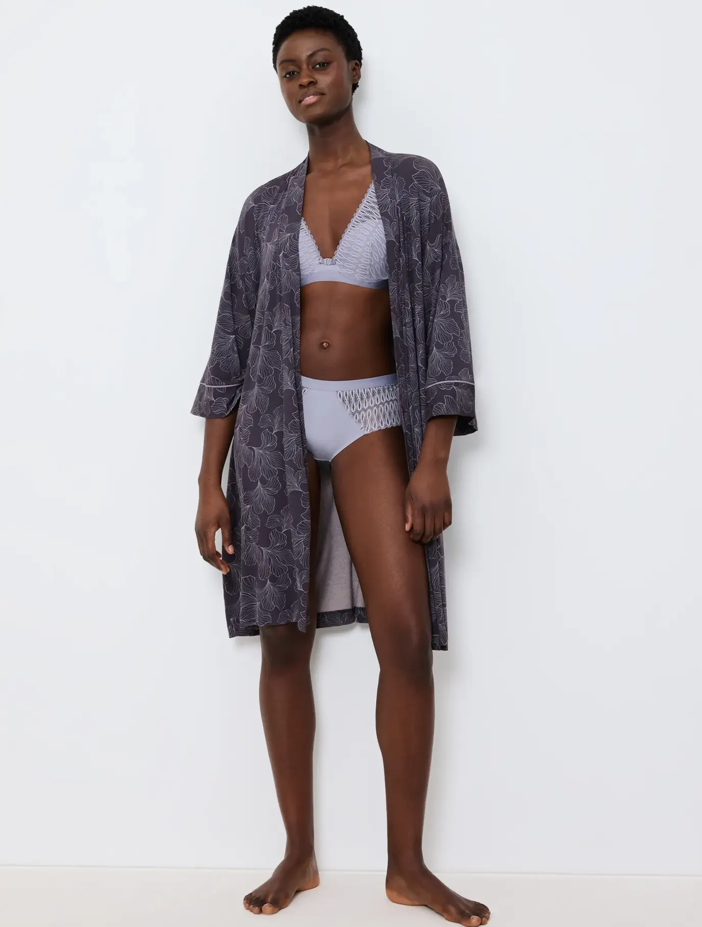 &Pi;&omicron;&lambda;&upsilon;&tau;&epsilon;&lambda;έ&sigmaf; &Gamma;&upsilon;&nu;&alpha;&iota;&kappa;&epsilon;ί&omicron; &Mu;&pi;&omicron;&upsilon;&rho;&nu;&omicron;ύ&zeta;&iota;2