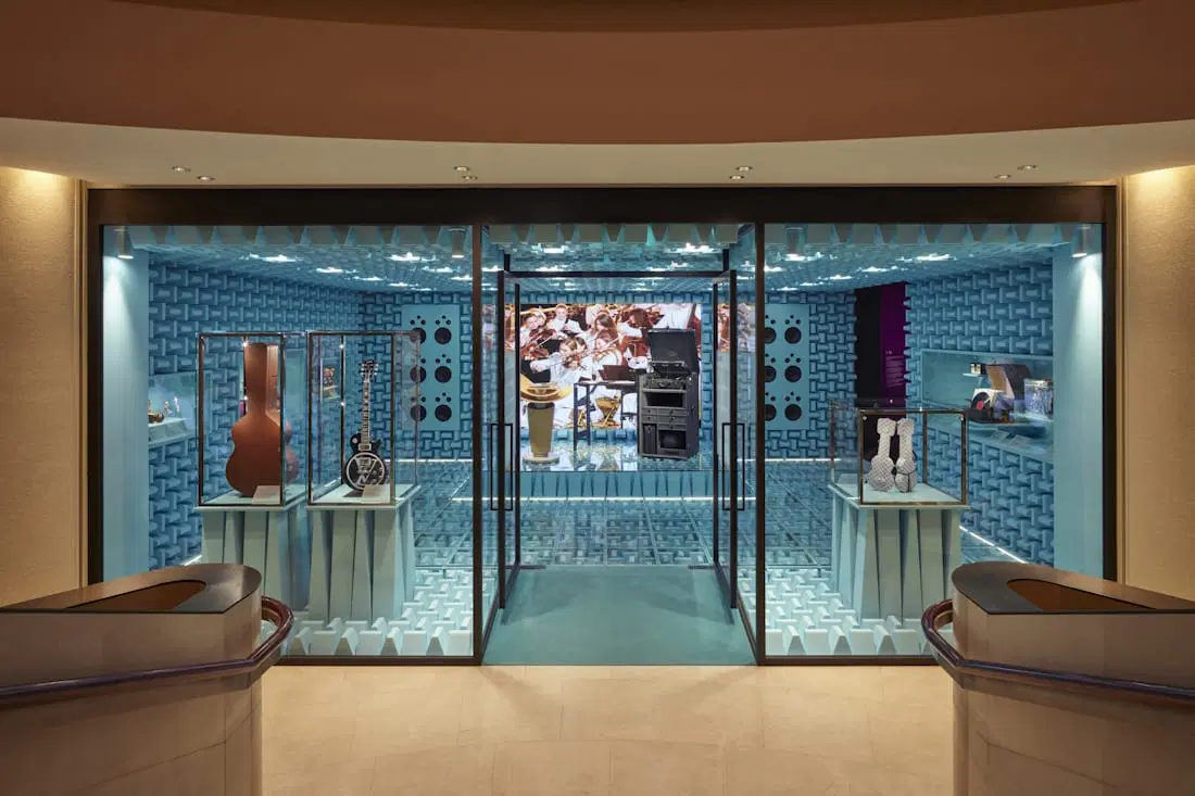 Louis Vuitton &Sigma;&tau;&eta; &Sigma;&epsilon;&omicron;ύ&lambda;2