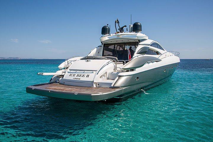 &Pi;&omicron;&lambda;&upsilon;&tau;&epsilon;&lambda;έ&sigmaf; Έ&xi;&upsilon;&pi;&nu;&omicron; &Sigma;&kappa;ά&phi;&omicron;&sigmaf;