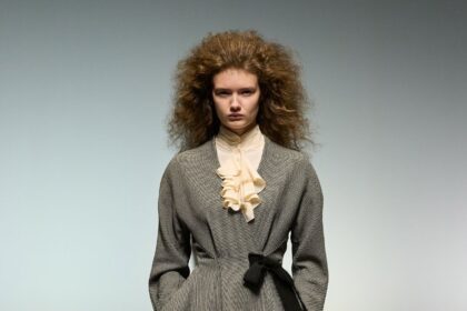 Alberta Ferretti Φθινόπωρο–Χειμώνας 2026–2027 1