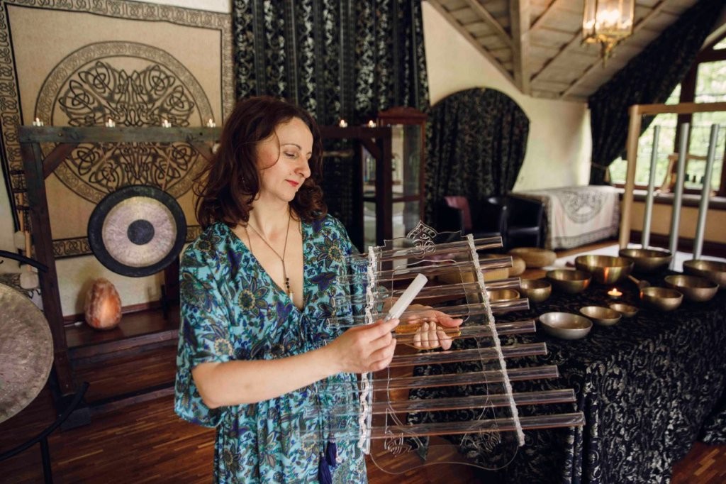 Μουσικοθεραπεία Manor House Spa Mg 1138