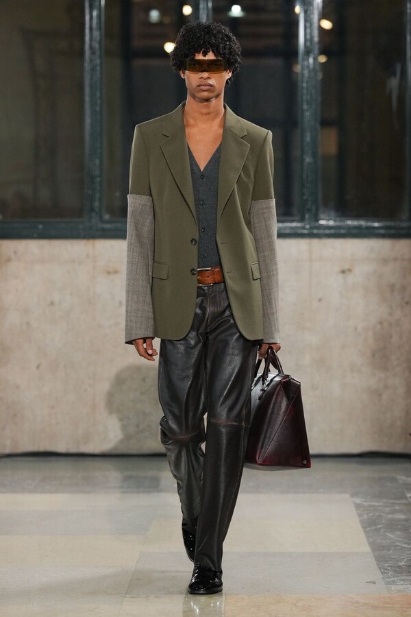 &Eta; &pi;&iota;&omicron; &pi;&rho;ό&sigma;&phi;&alpha;&tau;&eta; &epsilon;&pi;ί&delta;&epsilon;&iota;&xi;&eta; &tau;&eta;&sigmaf; Maison Margiela7