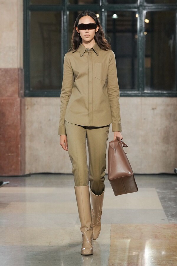 &Eta; &pi;&iota;&omicron; &pi;&rho;ό&sigma;&phi;&alpha;&tau;&eta; &epsilon;&pi;ί&delta;&epsilon;&iota;&xi;&eta; &tau;&eta;&sigmaf; Maison Margiela8