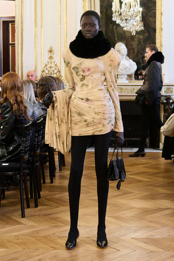 &Chi;&epsilon;&iota;&mu;ώ&nu;&alpha;&sigmaf; Magda Butrym4