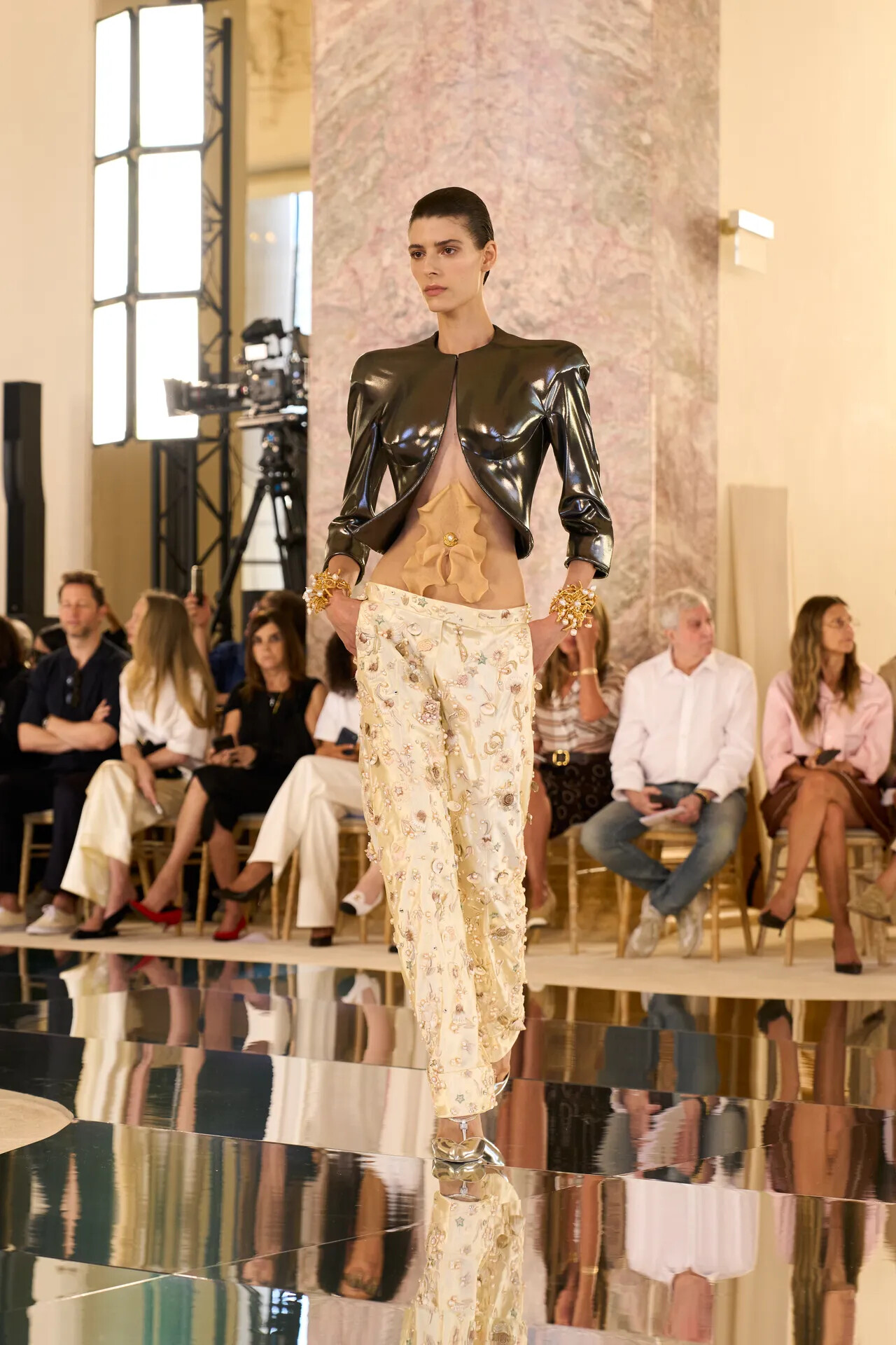 Schiaparelli haute couture &Phi;&theta;&iota;&nu;ό&pi;&omega;&rho;&omicron;/&Chi;&epsilon;&iota;&mu;ώ&nu;&alpha;&sigmaf; 2026/2027