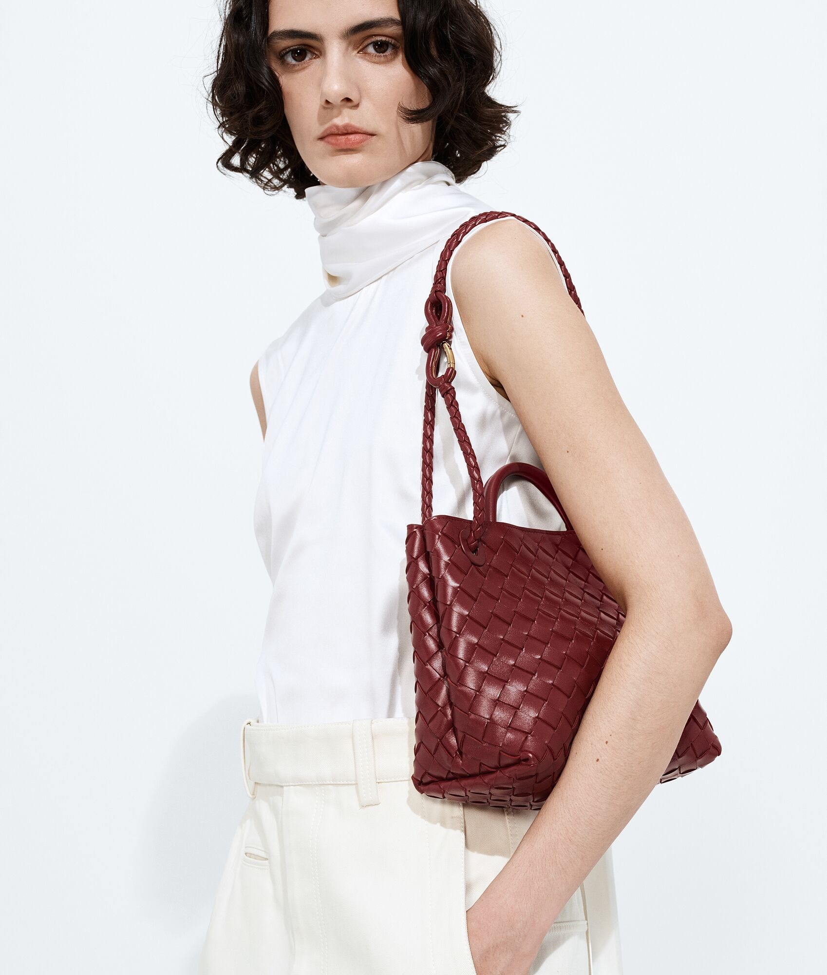 Μπορντό Τσάντα Bottega Venetta1